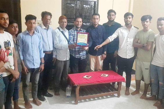 বালাগঞ্জে কৃতি ফুটবলার লায়েক সংবর্ধিত