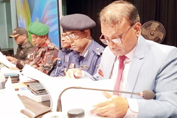 নির্বাচনে কোনো চাপ নেই: সুনামগঞ্জে ইসি আনিছুর