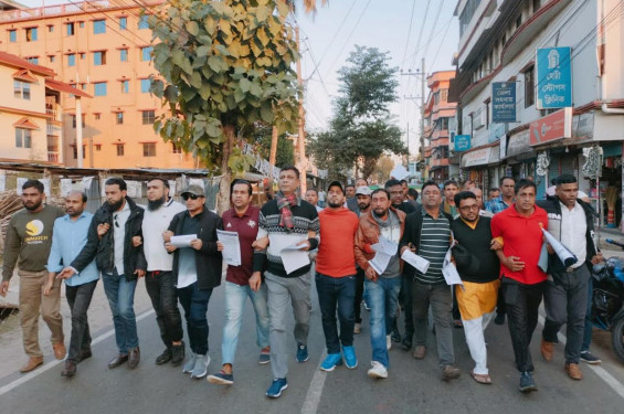 মৌলভীবাজার জেলা বিএনপি ও পৌর বিএনপি'র পৃথক বিভিন্ন স্থানে লিফলেট বিতরণ