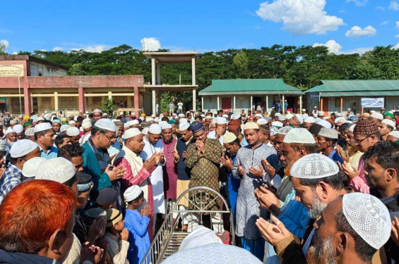 তামাবিল স্থলবন্দরের বিশিষ্ট ব্যবসায়ী মনিরুজ্জামান মিন্টুর দাফন সম্পন্ন