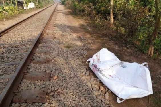 ট্রেনের নিচে কাটা পড়ে নারীর মৃত্যু