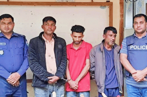 কুলাউড়ায় পুলিশের জালে ৩ ডাকাত