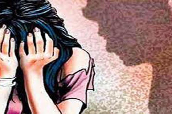 প্রেমিককে বেঁধে প্রেমিকাকে ধর্ষণের অভিযোগ
