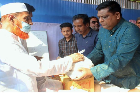 সিলেটে রমজান উপলক্ষে ন্যায্যমূল্যের দোকান উদ্বোধন করলেন মেয়র