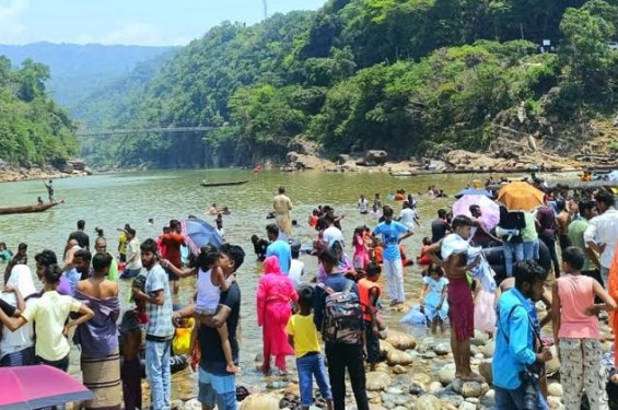 জাফলংয়ে নারী পর্যটকদের যৌন হয়রানি: এক তরুণের দুই বছরের কারাদণ্ড