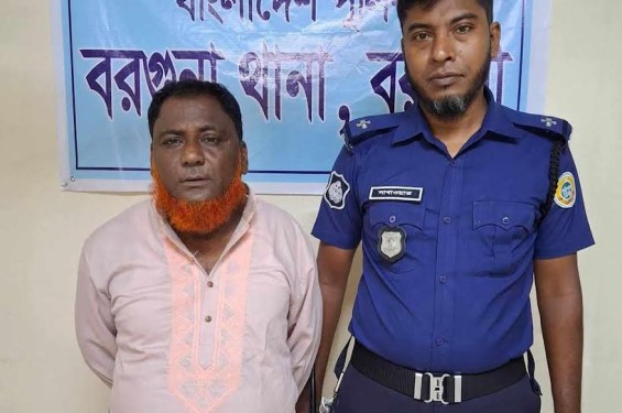 ভুয়া পেশকারকে পুলিশে দিলেন বরগুনা নারী শিশু আদালতের বিচারক