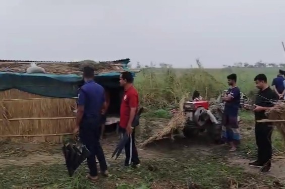 কৃষককে হত্যা করে গরু নিয়ে গেল ডাকাতরা