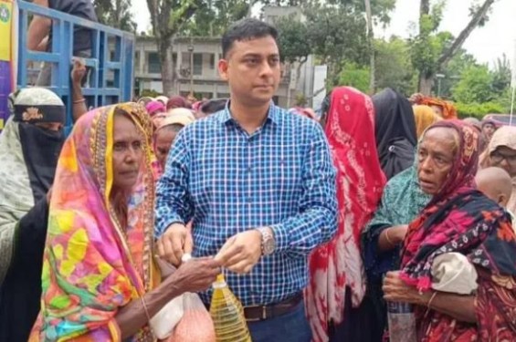 যশোরের শার্শায় পবিত্র ঈদুল আযহা উপলক্ষে  টিসিবির পণ্য বিক্রি শুরু