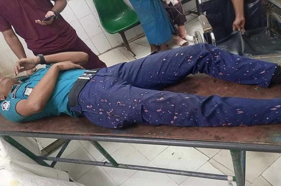 চট্টগ্রামে ফেসবুক পোস্ট নিয়ে সংঘর্ষে আহত ৭ পুলিশ
