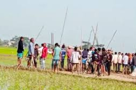গরুতে ধান খাওয়া নিয়ে দুই গ্রামের সংঘর্ষ, আহত ৪০জন