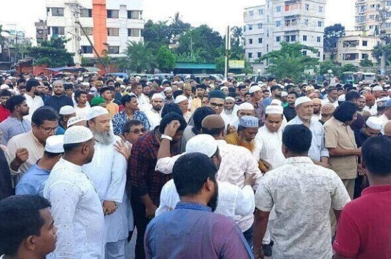 পলাশে গুলিতে নিহত ছাত্রদল কর্মী ঈসমাইলের দাফন সম্পন্ন, বিচারের দাবীতে বিক্ষোভ