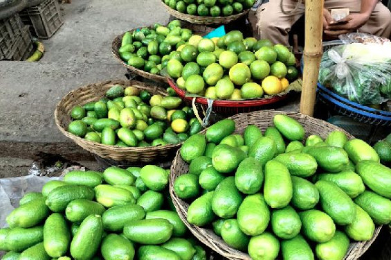 দেশে সর্বোচ্চ দামে লেবু