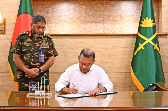 পদোন্নতিতে রাজনৈতিক বিবেচনার সুযোগ নেই : প্রধানমন্ত্রী