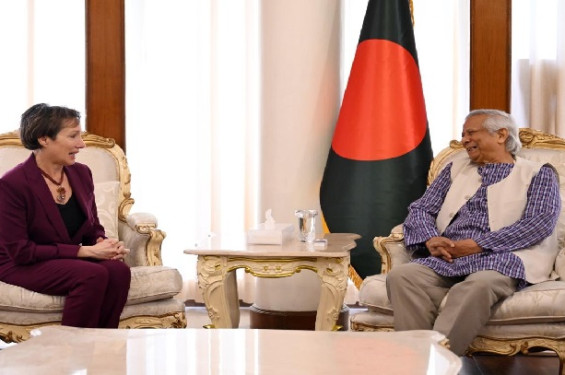 প্রকল্প ও সংস্কারের জন্য অব্যাহত মার্কিন সমর্থন চান প্রধান উপদেষ্টা