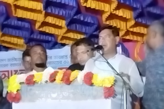 নড়াইলে তারেক রহমানের ৩১ দফা বাস্তবায়নে আলোচনা সভা ও লিফলেট বিতরণ