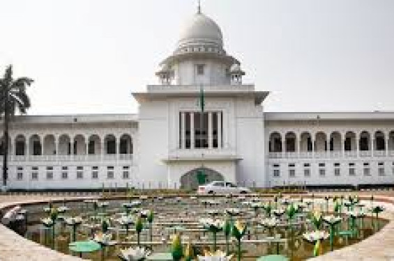 ইউনূস সরকারের কর্মকাণ্ডের বৈধতা চ্যালেঞ্জ করে রিট