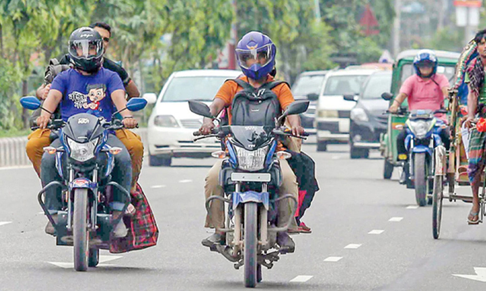 মোটরসাইকেল ও গাড়ি চালকদের জন্য ১২ নির্দেশনা