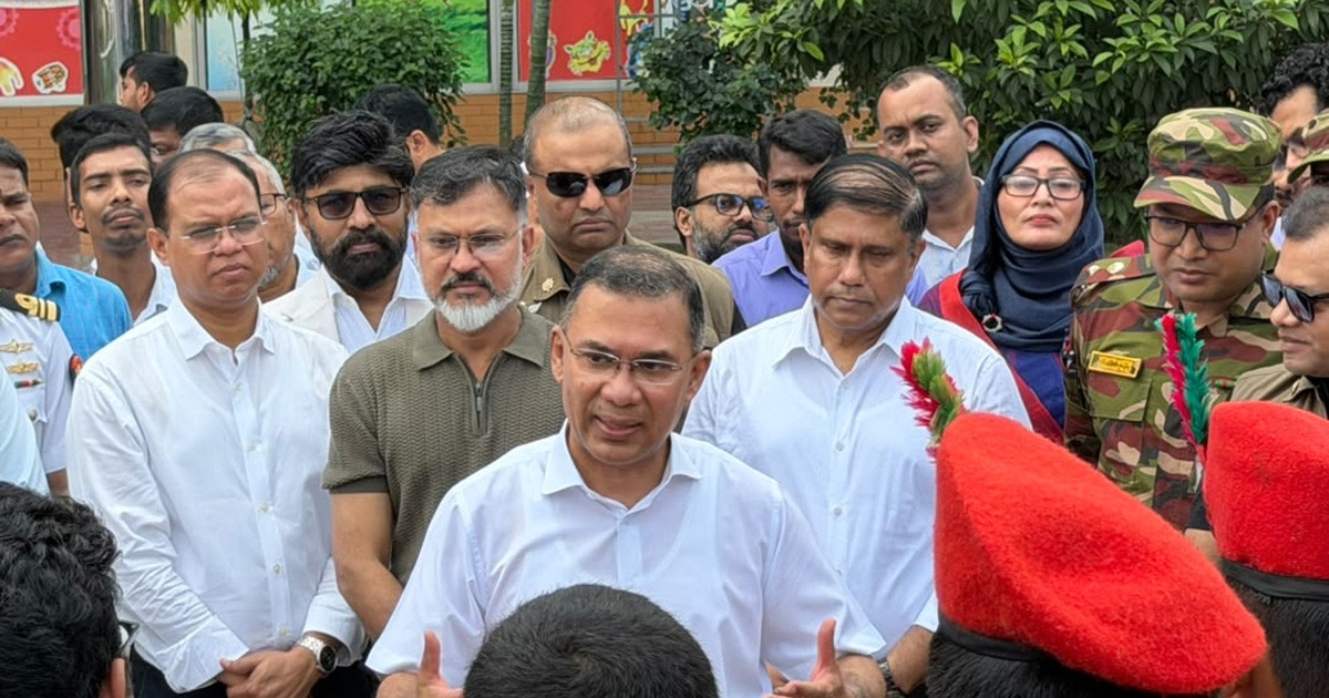 সাড়ে চার ঘণ্টায় রাজধানীর ১৩ স্থানে প্রধানমন্ত্রী