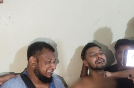 বগুড়ায় ঘরে ঢুকে দুই নারীকে ছুরি মেরে হত্যা, আশঙ্কাজনক অবস্থা আরেকজনের