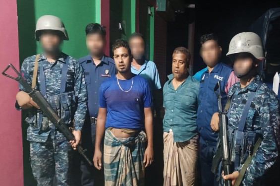 ভোলার মনপুরায় নৌবাহিনীর অভিযানে শিশু বলৎকারী গ্রেফতার