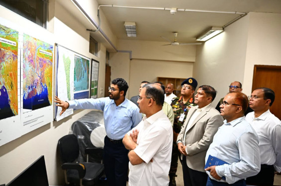 আকস্মিক স্পারসো পরিদর্শনে প্রধানমন্ত্রী
