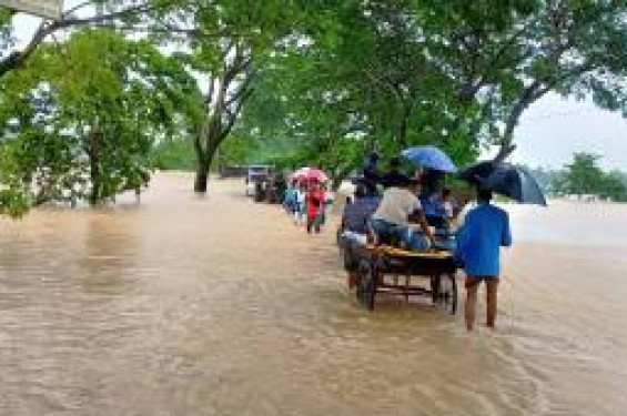 রাঙামাটির সাজেকে আটকা ৬০০ পর্যটক