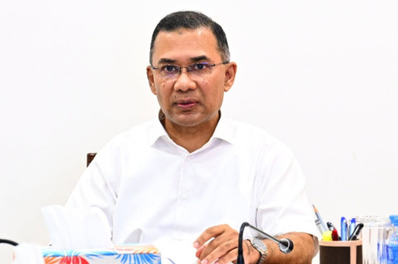 ঢাকার চারপাশের নৌপথগুলো সচল করার নির্দেশ প্রধানমন্ত্রীর
