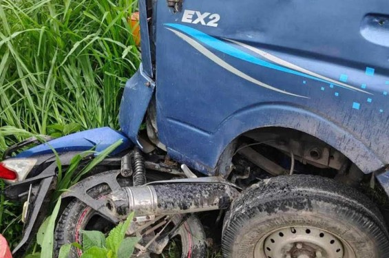 টাঙ্গাইলে পিকআপ-মোটরসাইকেল সংঘর্ষে নিহত ৩