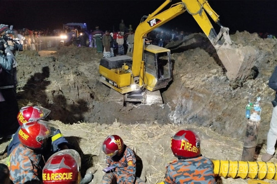 শিশু সাজিদকে জীবিত উদ্ধার