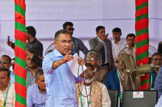 নারীদের পেছনে রেখে কোনোভাবেই দেশ এগোতে পারে না: তারেক রহমান