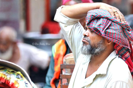 ঢাকাসহ ১৯ জেলায়   বইছে তাপপ্রবাহ