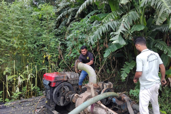 রাজবাড়ীর গোয়ালন্দে মরা পদ্মা নদীতে অভিযানে ৫টি ড্রেজার বিকল ও সংযোগ বিচ্ছিন্ন ॥ ধরা পড়েনি কোন মালিক