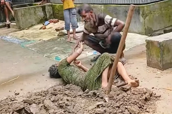 দীর্ঘদিন ধরে অসুস্থ স্ত্রী, অতিষ্ঠ হয়ে জীবন্ত কবর দেয়ার চেষ্টা স্বামীর