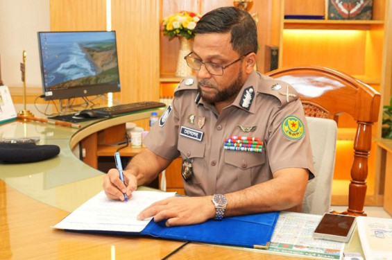দায়িত্ব গ্রহণ করলেন ‎ডিএমপির নতুন কমিশনার