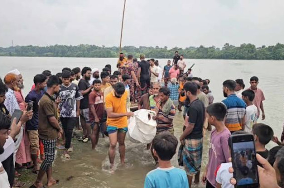 শীতলক্ষ্যায় নিখোঁজ ৩ জনের লাশ উদ্ধার