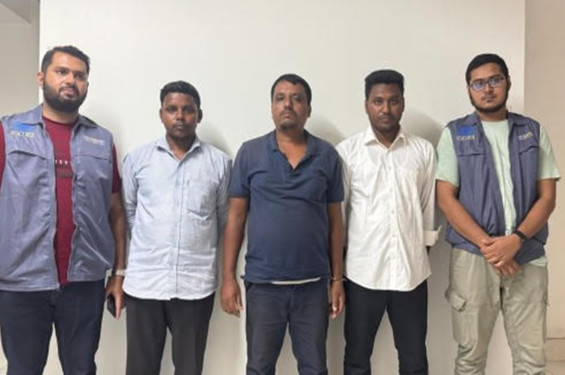 চাকরির প্রলোভন ও টেলিগ্রামে ফাঁদে ফেলে কোটি টাকা হাতিয়ে নিয়েছে তারা