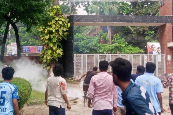 নতুন উপাচার্য নিয়োগ ইস্যুতে ডুয়েটে সংঘর্ষ