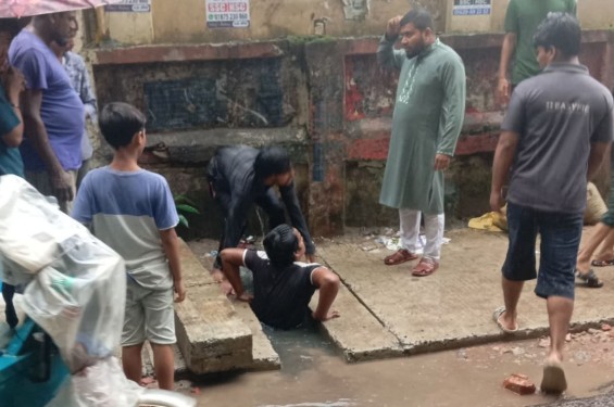 চট্টগ্রামে ফের উন্মুক্ত নালায় পড়ে প্রাণ গেল শিশুর