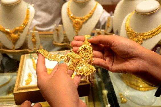বিশ্ববাজারে আবারও  বাড়ল সোনার দাম