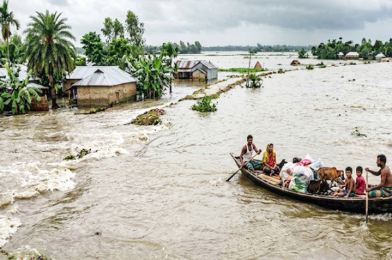 সাত নদীর পানি এখনও   বিপৎসীমার ওপরে