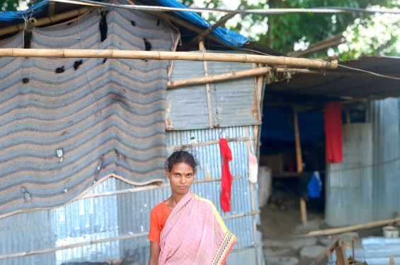 জলঢাকায় জরাজীর্ণ ঘরে কষ্টের জীবন বাকপ্রতিবন্ধী রঞ্জনার