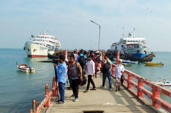 কক্সবাজার-সেন্টমার্টিন রুটের জাহাজ নজরদারিতে আনার দাবি