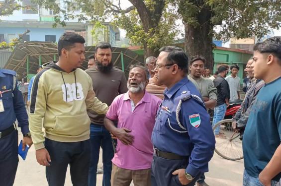 কোটচাঁদপুরে ট্রাকচাপায় পুলিশ সদস্য নিহত
