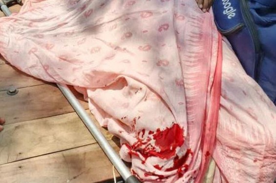 রাণীনগরে ভ্যানের চাকায় শাড়ির আঁচল পেঁচিয়ে বিধবা বৃদ্ধার মৃত্যু