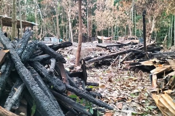 বামনায় আগুনে পুড়ে নিঃস্ব দুই পরিবার