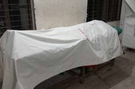 আলীপুরে আবারও গলায় ফাঁস নিয়ে তরুণীর আত্মহত্যা