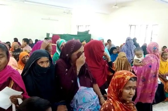 নাটোরে সেনাবাহিনী কর্তৃক ফ্রি  মেডিকেল ক্যাম্প