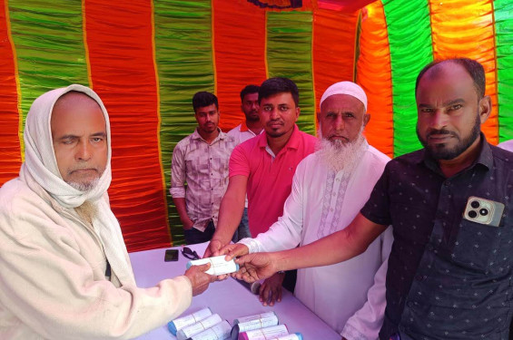ঝিনাইদহে ২ শতাধিক চক্ষু রোগীদের মাঝে বিনামূল্যে চশমা বিতরণ