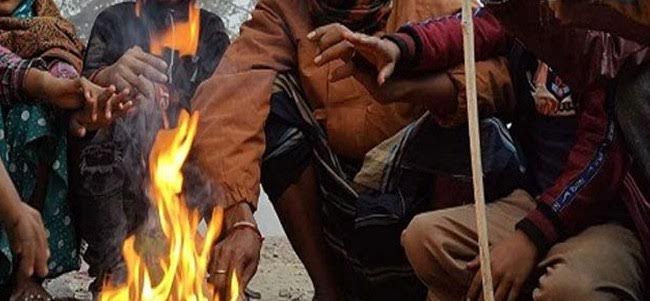 শার্শা ও বেনাপোলে জেঁকে বসেছে শীত, চরম ভোগান্তিতে শ্রমজীবী মানুষ
