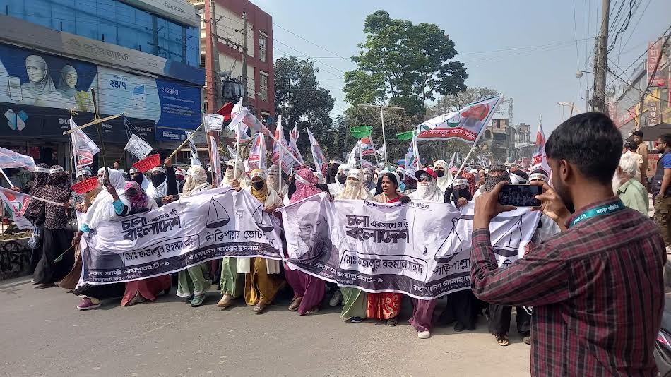 জয়পুরহাটে জামায়াতের নারী সমাবেশ, ভোট চাইলেন সাইদ